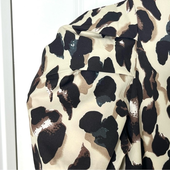 Beautiful Leopard Balloon Sleeve Blouse - Size M - Picture 3 of 6
